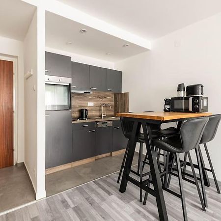 Cozy Renovated Apartment Close To Schoenbrunn Palace Viena Exterior foto